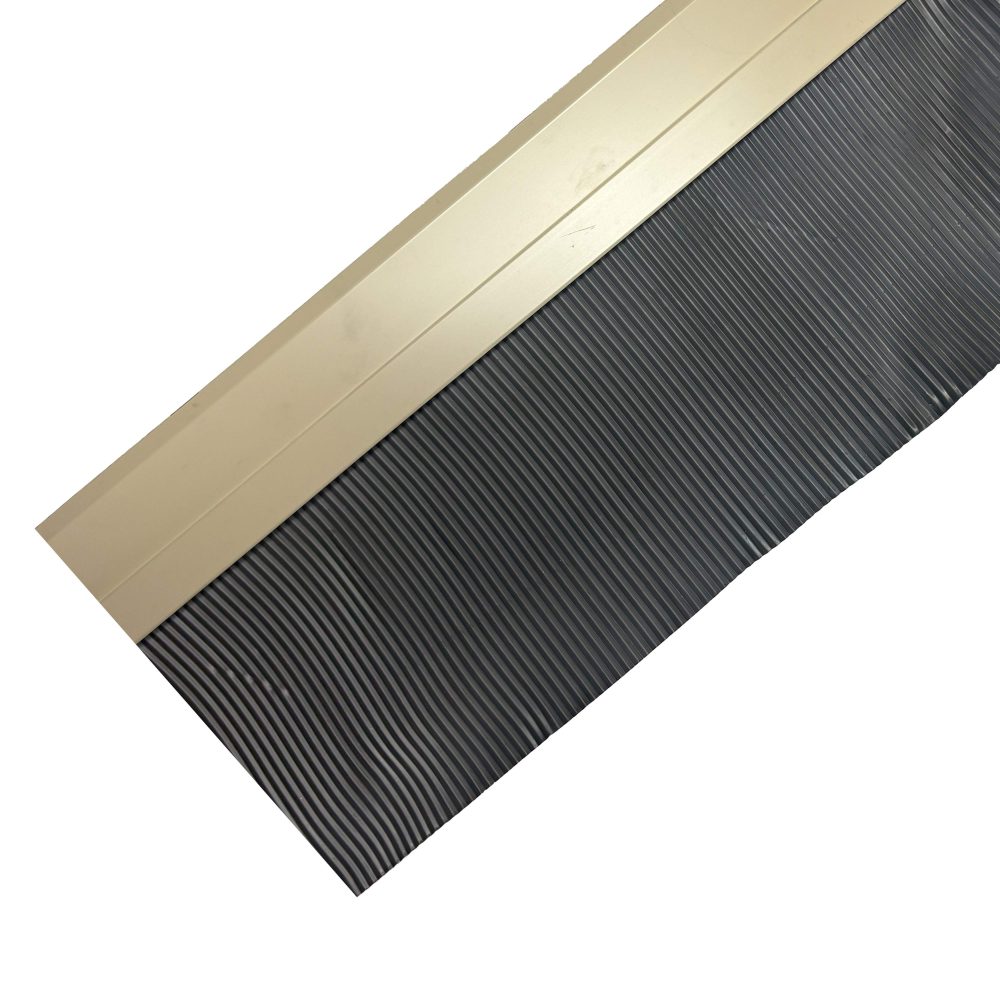 Solin à Bavette Plomb Plissé Naturel - Largeur 170 mm - Porte-Solin Sahara Intégré - Modèle Joint Mastic - Longueur 2m